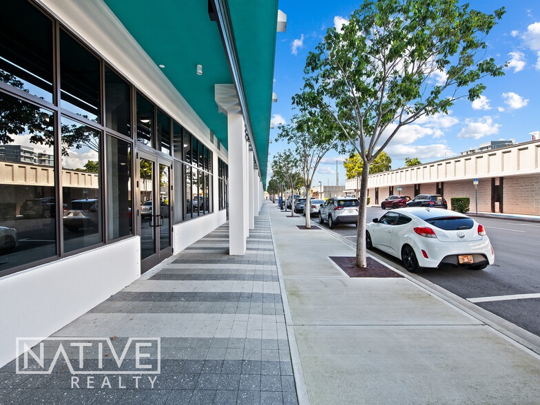 More Photos Of 2001 Hollywood Blvd, Hollywood Apartments For Lease