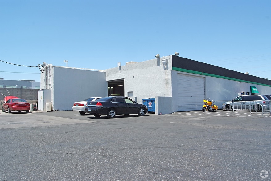 More Photos Of 3105 E Sahara Ave, Las Vegas Auto Repair For Lease