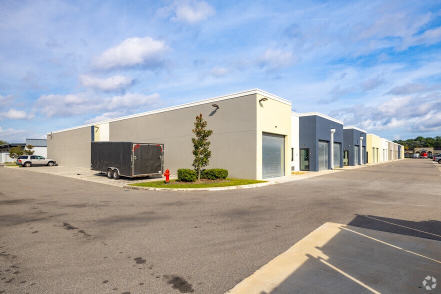 More Photos Of 310 N Wickham Rd, Melbourne Warehouse For Lease