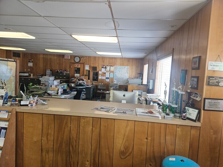 More Photos Of 173 Water St, Bridgeton Warehouse For Sale