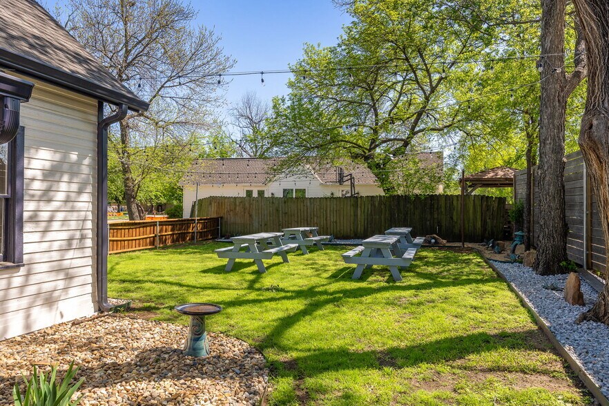 More Photos Of 148 Elm St, Keller Freestanding For Sale