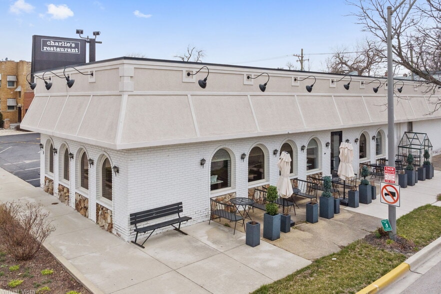More Photos Of 7427 Roosevelt Rd, Forest Park Restaurant For Sale