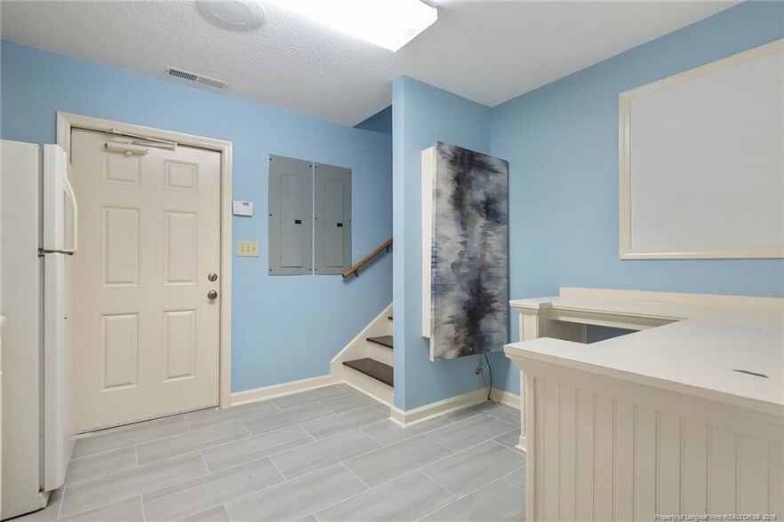 More Photos Of 1207 Walter Reed Rd, Fayetteville Medical For Lease