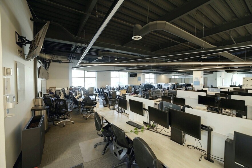 More Photos Of 450 N 1500 W, Orem Office For Lease