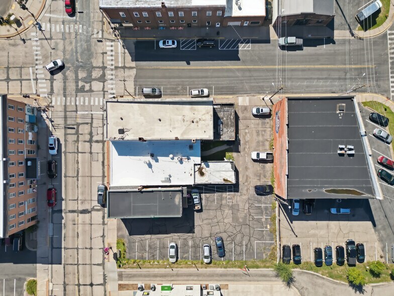 More Photos Of 545 S Broadway St, Menomonie Storefront Retail Residential For Sale