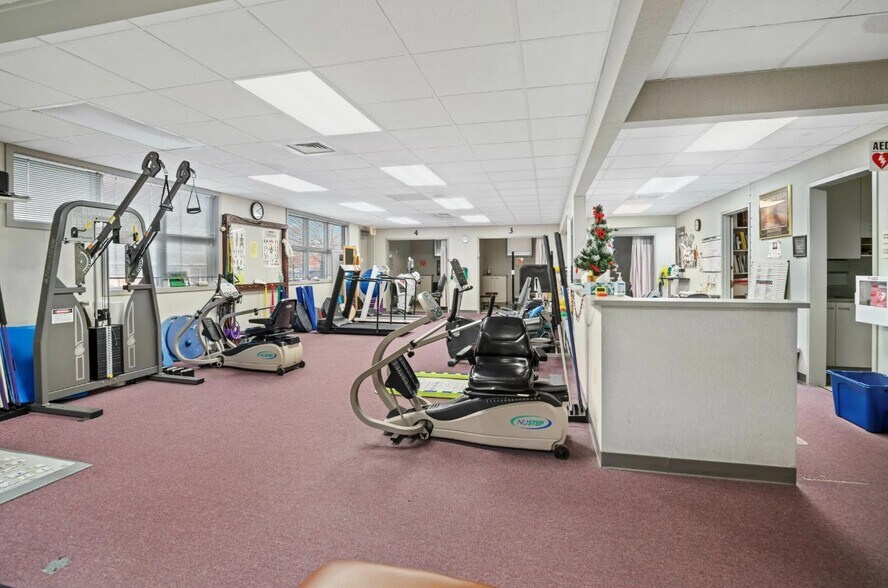 More Photos Of 11855 Hg Trueman Rd, Lusby Health Club For Lease