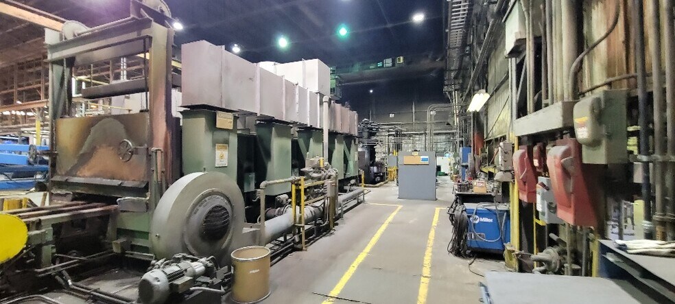 More Photos Of 900 W 9th Ave, Huntington Manufacturing For Sale