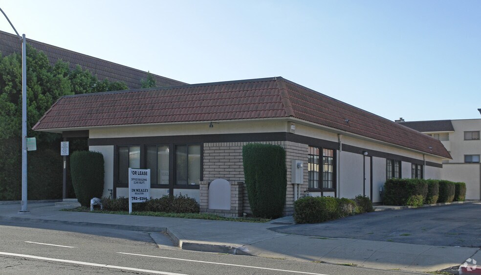 Primary Photo Of 511 Estudillo Ave, San Leandro Office For Sale