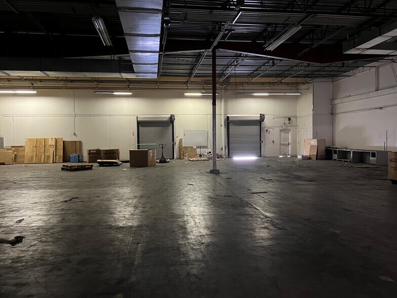 More Photos Of 115 N Del Rosa Dr, San Bernardino Warehouse For Lease
