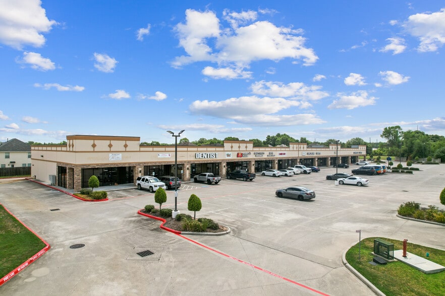 More Photos Of 21612-21650 Aldine Westfield Rd, Humble General Retail For Sale