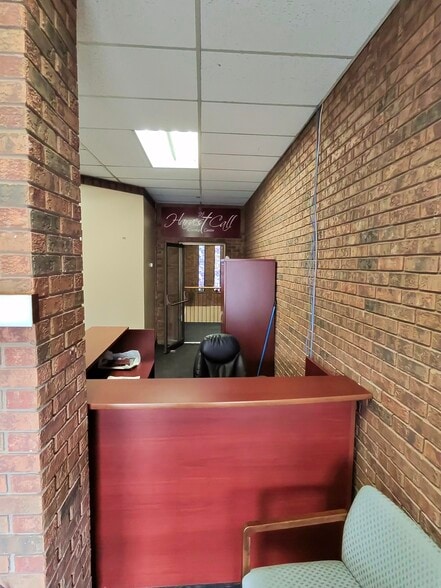 More Photos Of 261-301 Port Union Rd, Toronto Storefront For Lease