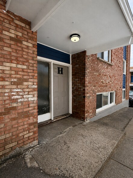 More Photos Of 1312 Butternut St, Syracuse Apartments For Sale