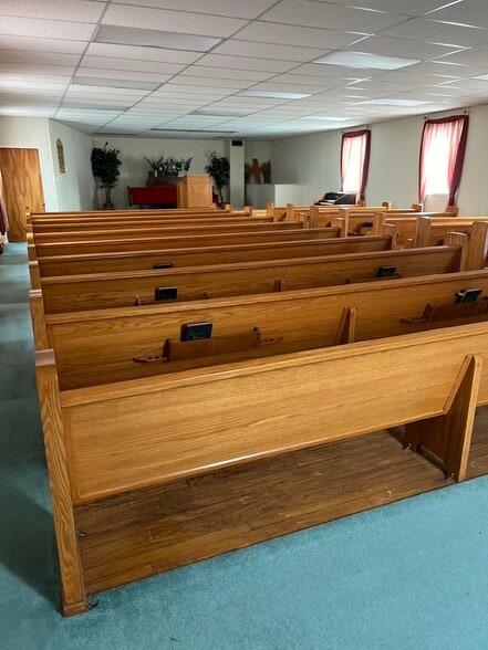 More Photos Of 365 Central Ct, Steubenville Religious Facility For Lease