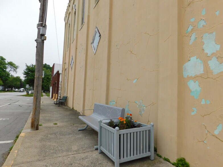 More Photos Of 101 E Main St, Silver Lake Industrial For Sale