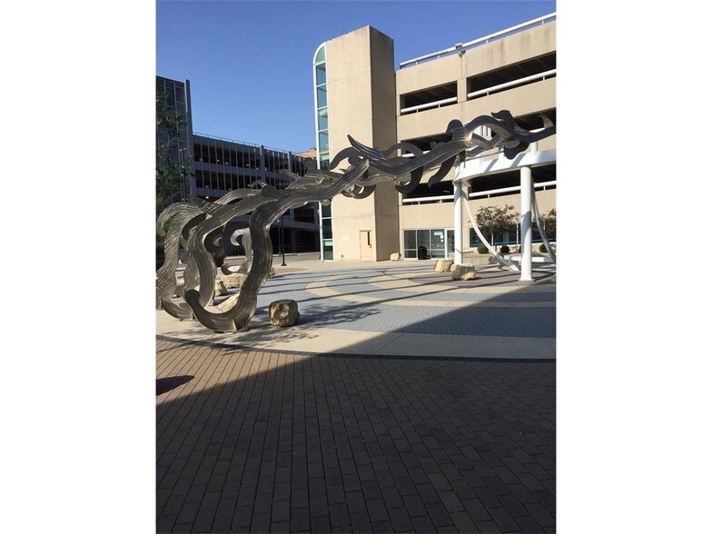 More Photos Of 425 2nd St SE, Cedar Rapids Office For Sale