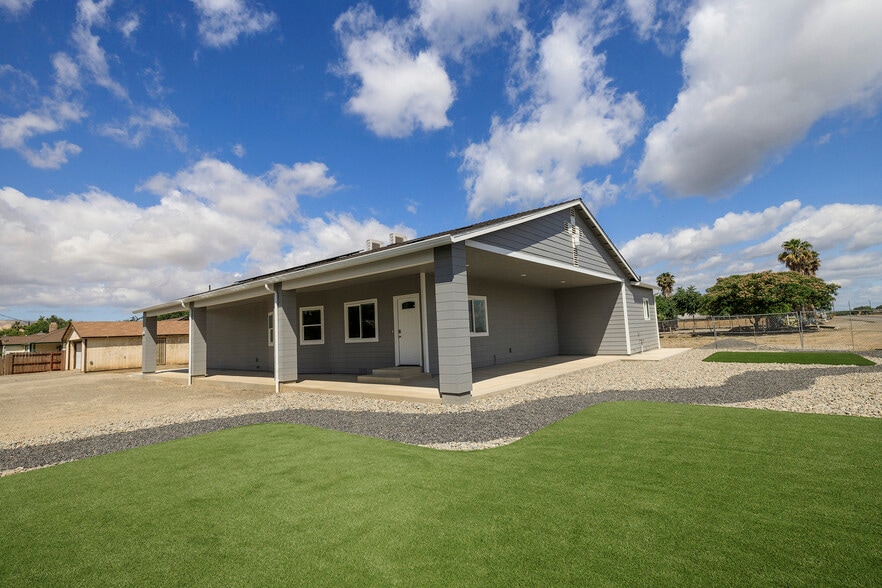 More Photos Of 720 N 2nd St, Patterson Specialty For Sale