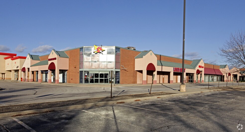 More Photos Of 600-836 E Rand Rd, Arlington Heights Unknown For Lease