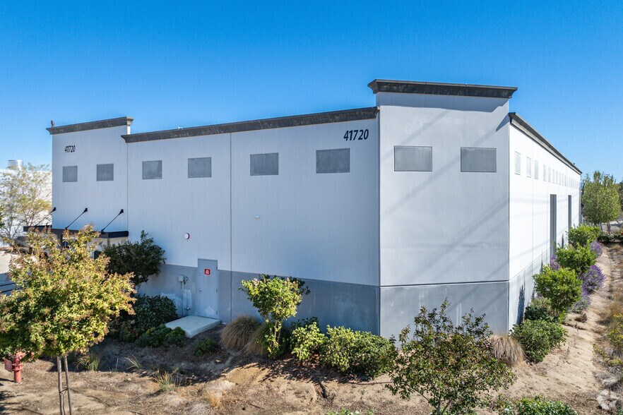 More Photos Of 41720 Corning Pl, Murrieta Manufacturing For Lease