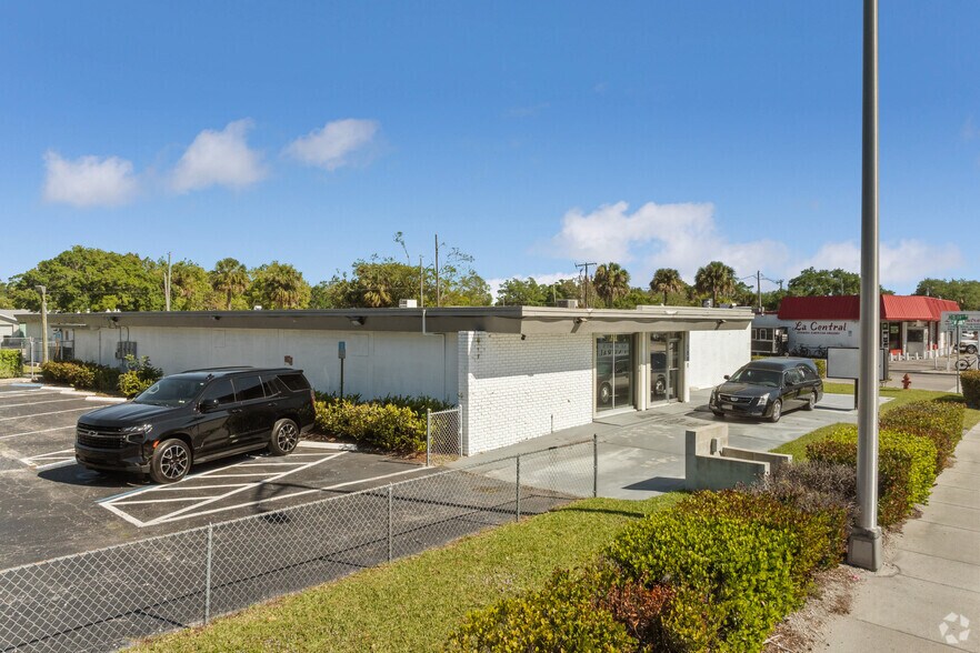More Photos Of 1800 Okeechobee Rd, Fort Pierce Funeral Home For Sale