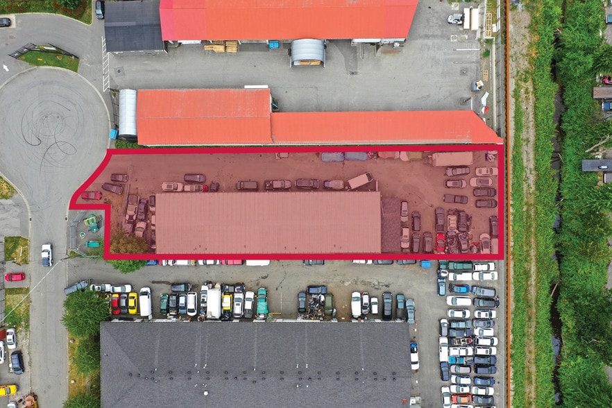 More Photos Of 11568 132A St, Surrey Warehouse For Lease