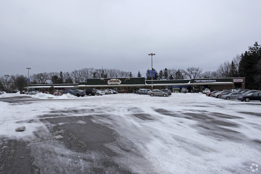 Primary Photo Of 1150 Lorne Park Rd, Mississauga Storefront For Lease