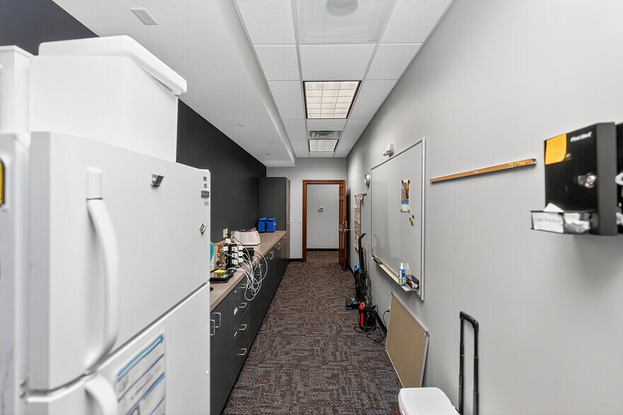 More Photos Of 631 County Road 17, Elkhart Office For Lease