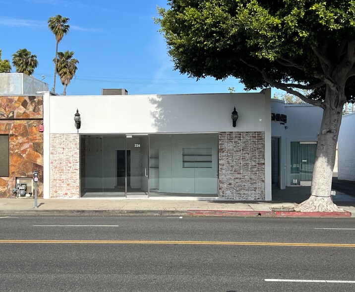 Primary Photo Of 224 S Robertson Blvd, Beverly Hills General Retail For Lease