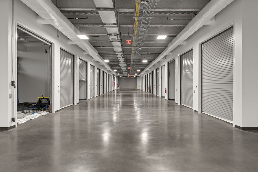 More Photos Of 4229 N FM 620 Hwy, Austin Showroom For Sale