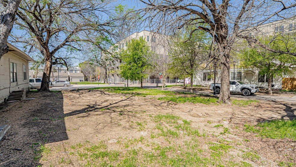 More Photos Of 1201 Washington ave, Fort Worth Land For Sale