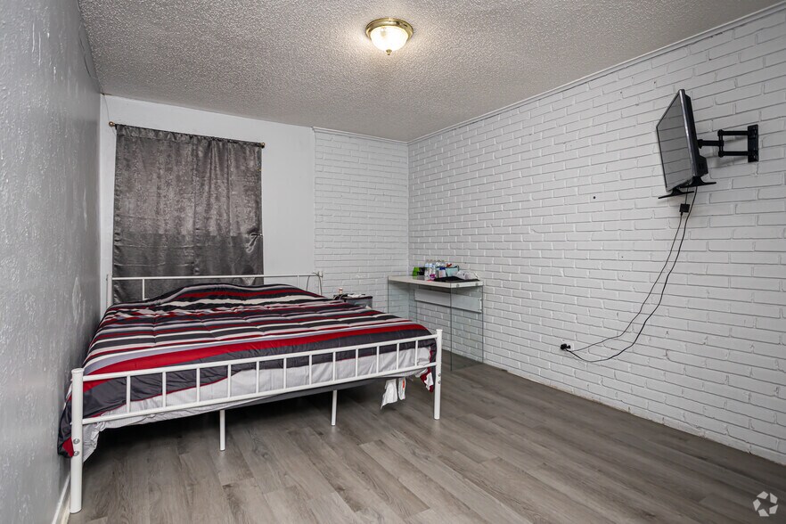 More Photos Of 4021 Hessmer Ave, Metairie Apartments For Sale