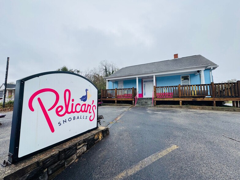 More Photos Of 732 W Taylor St, Griffin General Retail For Sale