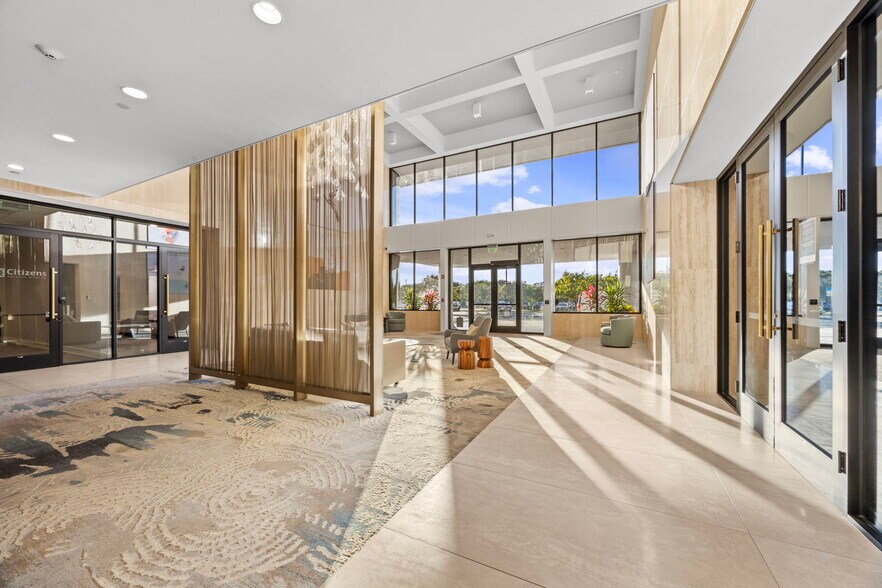 More Photos Of 4501 Tamiami Trl N, Naples Office For Lease