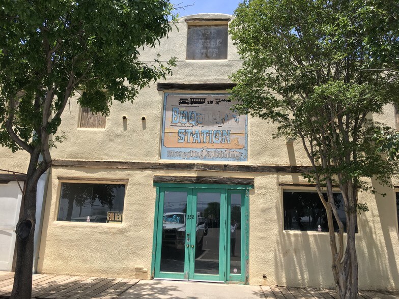More Photos Of 306-362 S Ocotillo Ave, Benson Storefront Retail Office For Lease