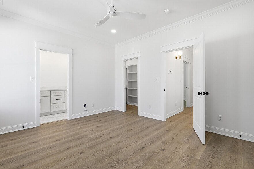 More Photos Of , Savannah Specialty For Sale