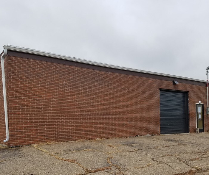 More Photos Of 3888-3890 Forest St, Denver Warehouse For Lease