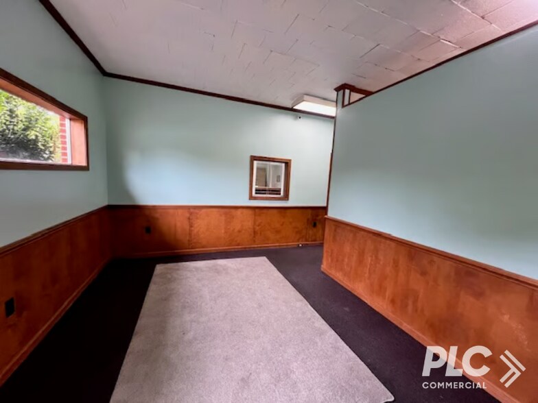 More Photos Of 101 W Market St, Timmonsville Medical For Sale