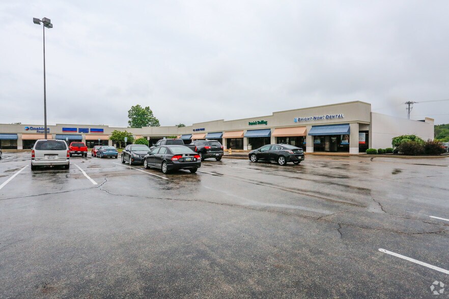 More Photos Of 987 E Ash St, Piqua Storefront For Lease