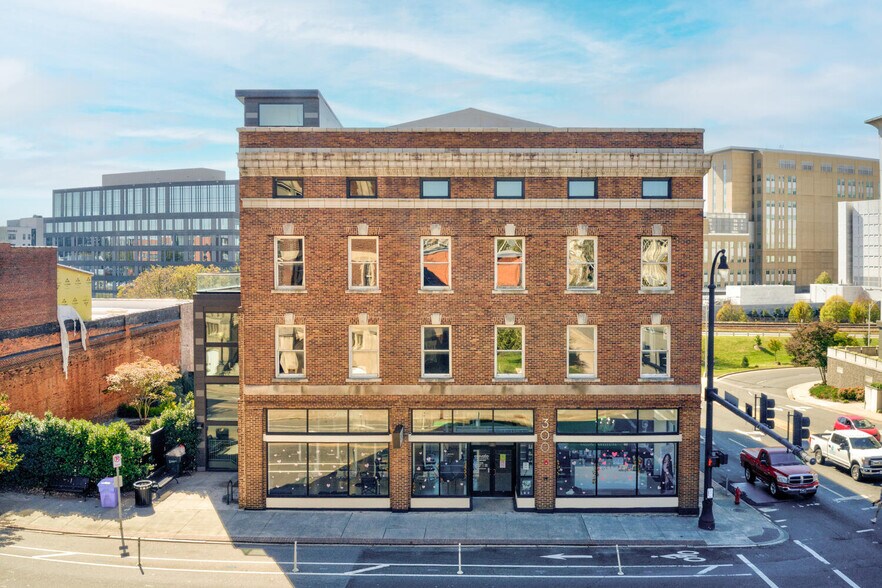 More Photos Of 300 E Main St, Durham Office Residential For Lease