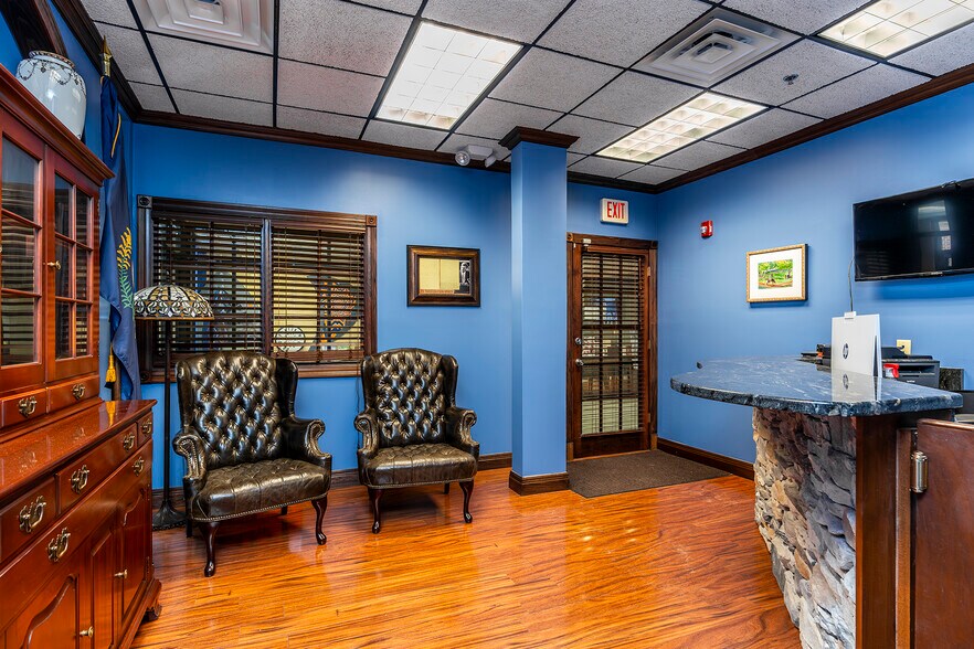 More Photos Of 535 Wellington Way, Lexington Medical For Sale