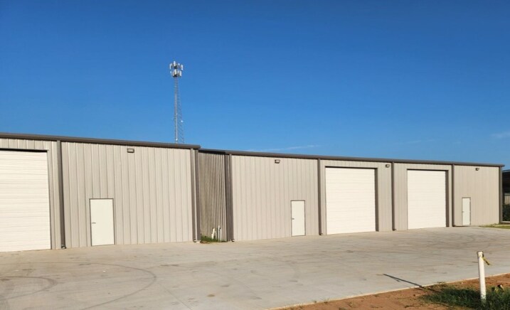 More Photos Of 14566 Industrial Park, Aubrey Warehouse For Sale