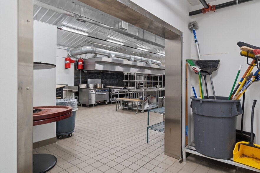 More Photos Of 8123 S Lecanto Hwy, Lecanto Restaurant For Sale