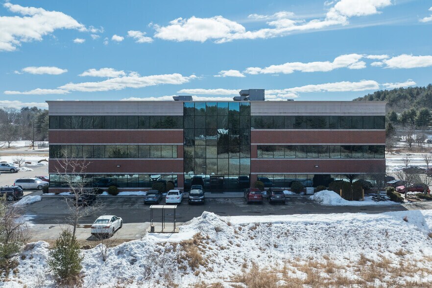 More Photos Of 44 Bearfoot Rd, Northborough Office For Lease