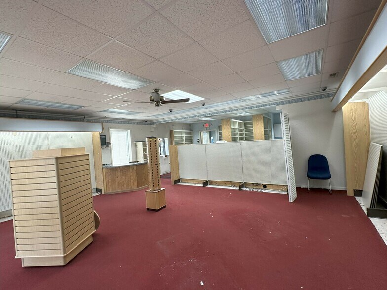 More Photos Of 106 Milford St, Salisbury Medical For Sale