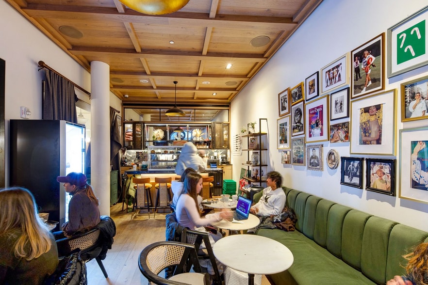 More Photos Of 34 E 32nd St, New York Hotel For Sale