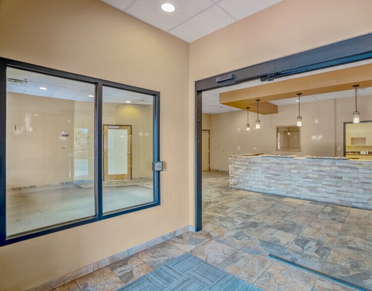 More Photos Of 500 N Guadalupe St, Santa Fe Unknown For Lease