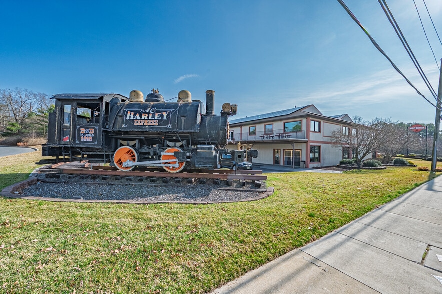 More Photos Of 219 E White Horse Pike, Galloway Health Club For Sale