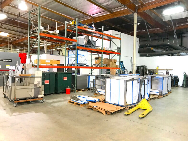 More Photos Of 1650 Beacon Pl, Oxnard Warehouse For Sale