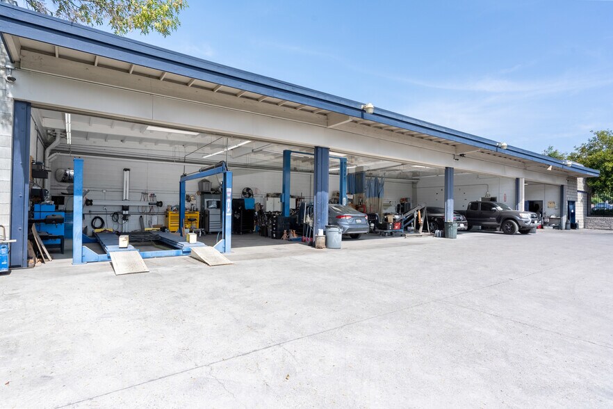 More Photos Of , La Mesa General Retail For Sale