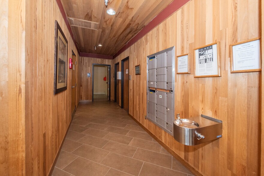 More Photos Of 201 E 56th Ave, Anchorage Office For Sale