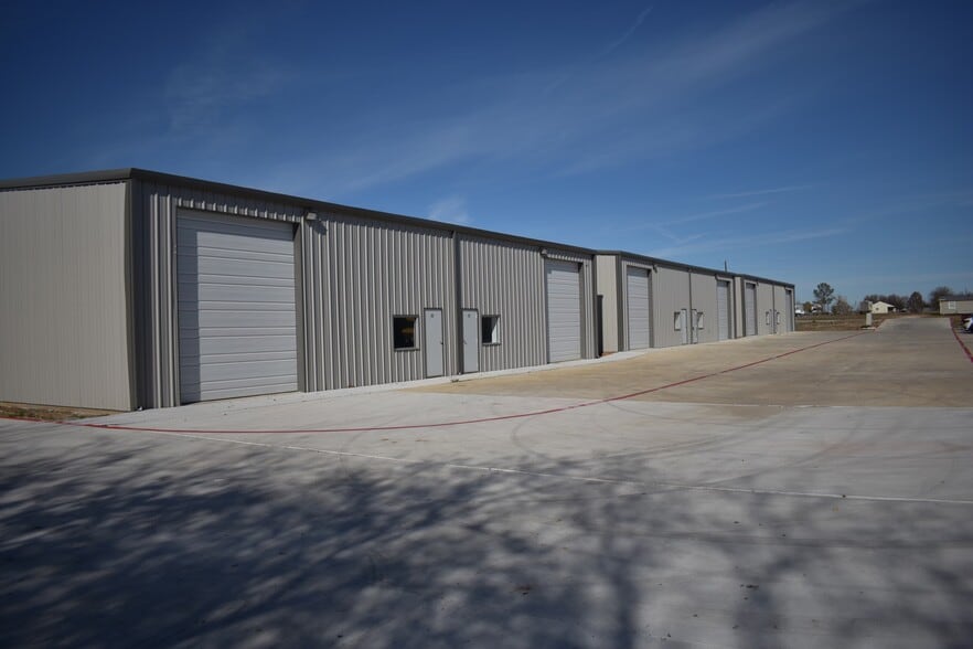 More Photos Of 17540 Matany Rd, Justin Distribution For Lease